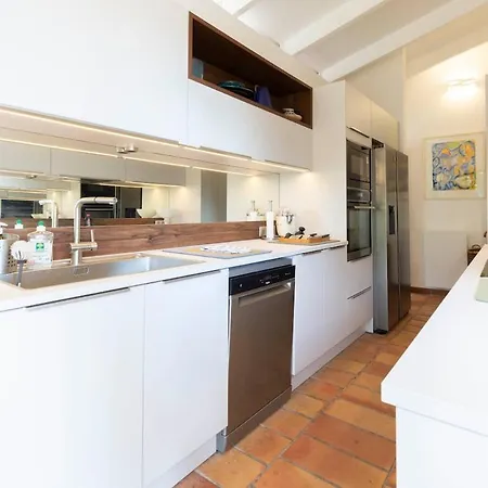 Villa Elegant Mediterranean Villa, Sea View & Garden Antibes
