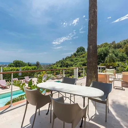 Elegant Mediterranean Villa, Sea View & Garden Villa